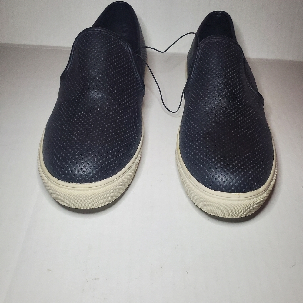 Women’s Black Slip On Steve Madden Leather Sneakers Size 8.5